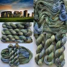 Load image into Gallery viewer, Stonehenge